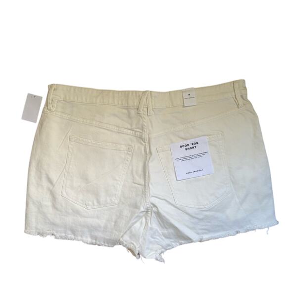 NWT Good American 90’s Denim Frayed Hem Shorts - Picture 5 of 7